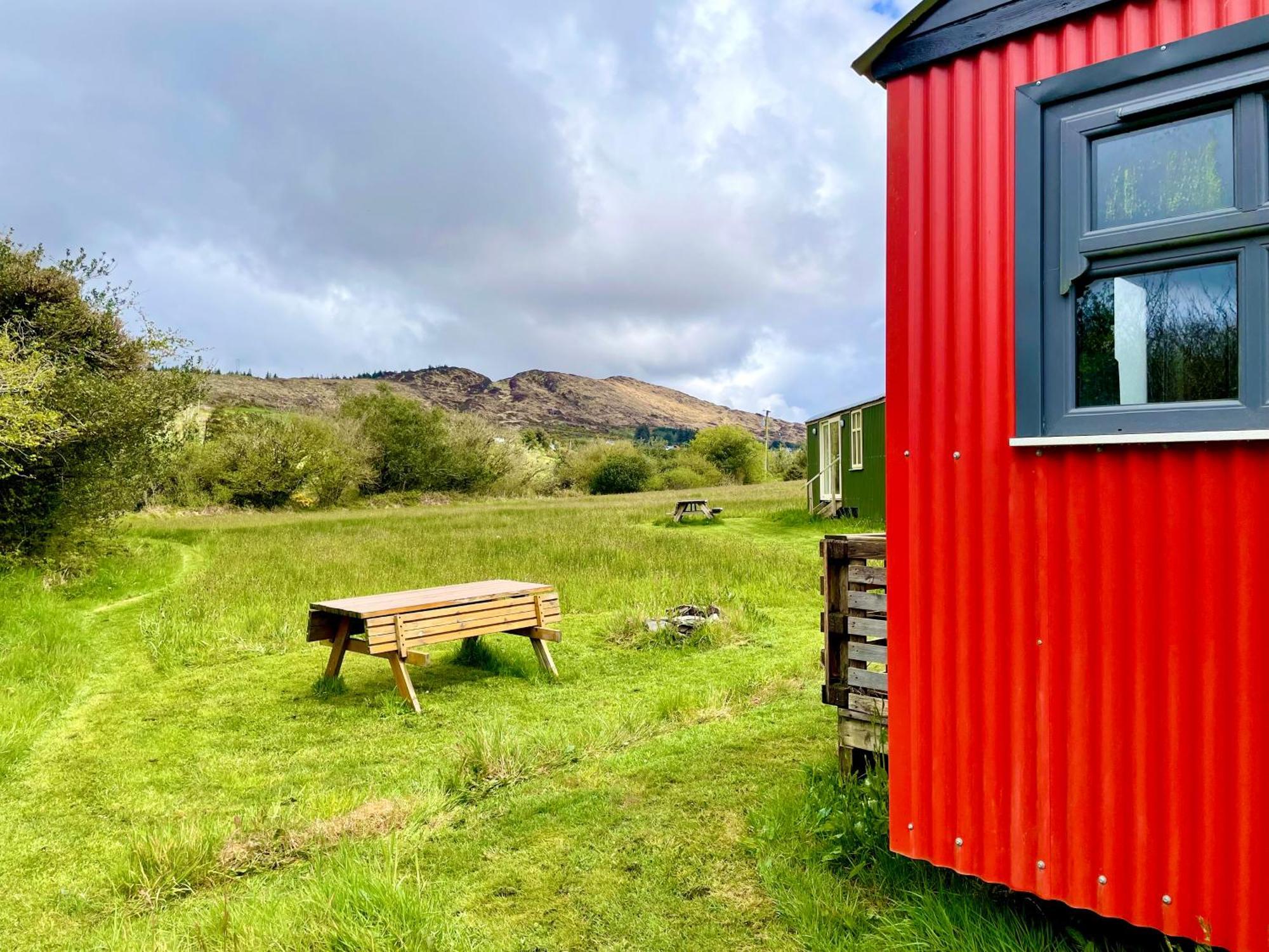 Stepping Stones Glamping Little Red Hotel Bantry Exterior photo